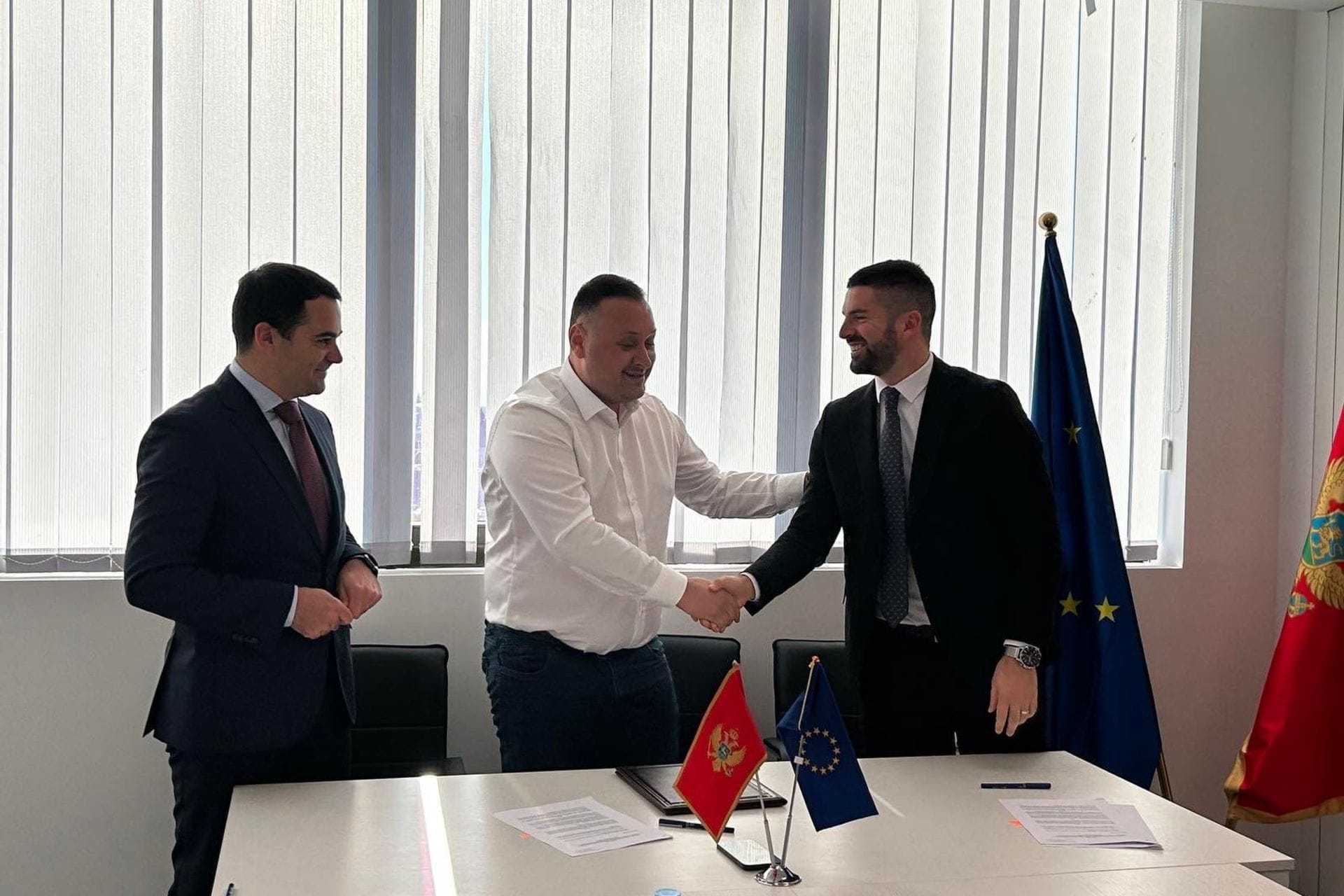 Vlada Crne Gore - fotografija članka