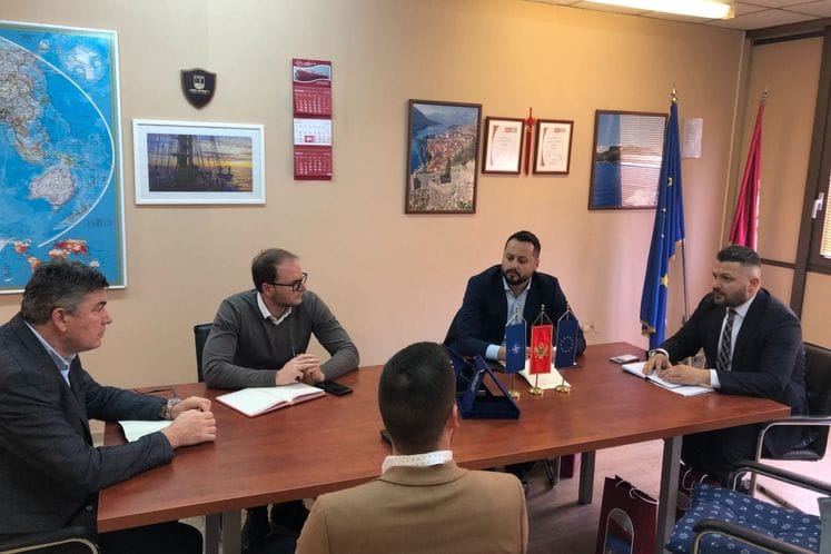 Državni sekretar Latić posjetio Lučku kapetaniju Kotor, Crnogorsku plovidbu i Luku Kotor