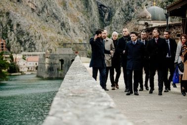 Dritan Abazović sa ministrima u posjeti Opštini Kotor