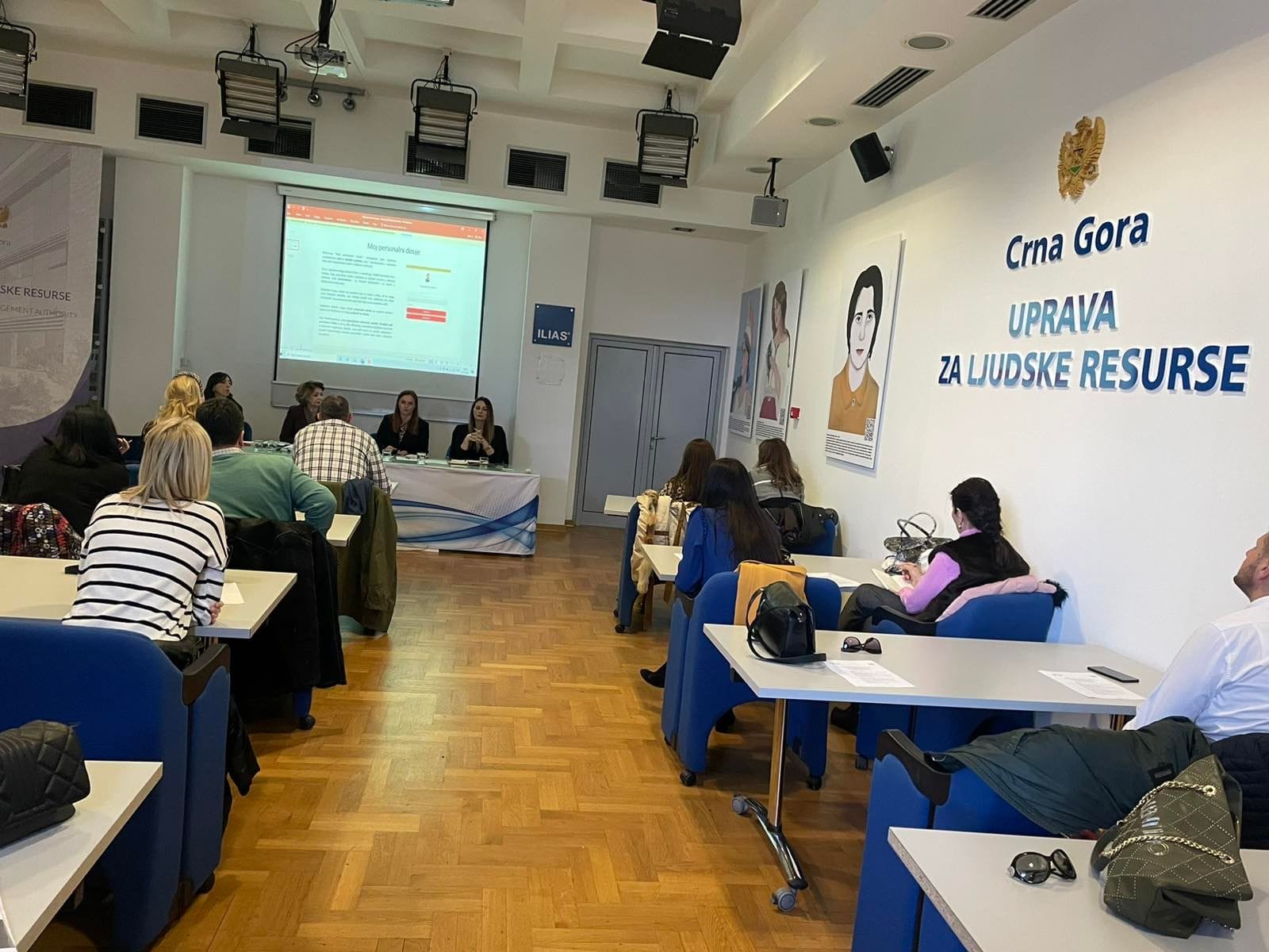 gallery.media[0].alt