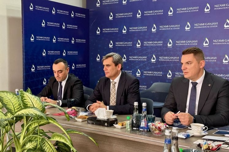 Potpredsjednik vlade Ibrahimović obišao „Nizami Ganjavi“ internacionalni centar