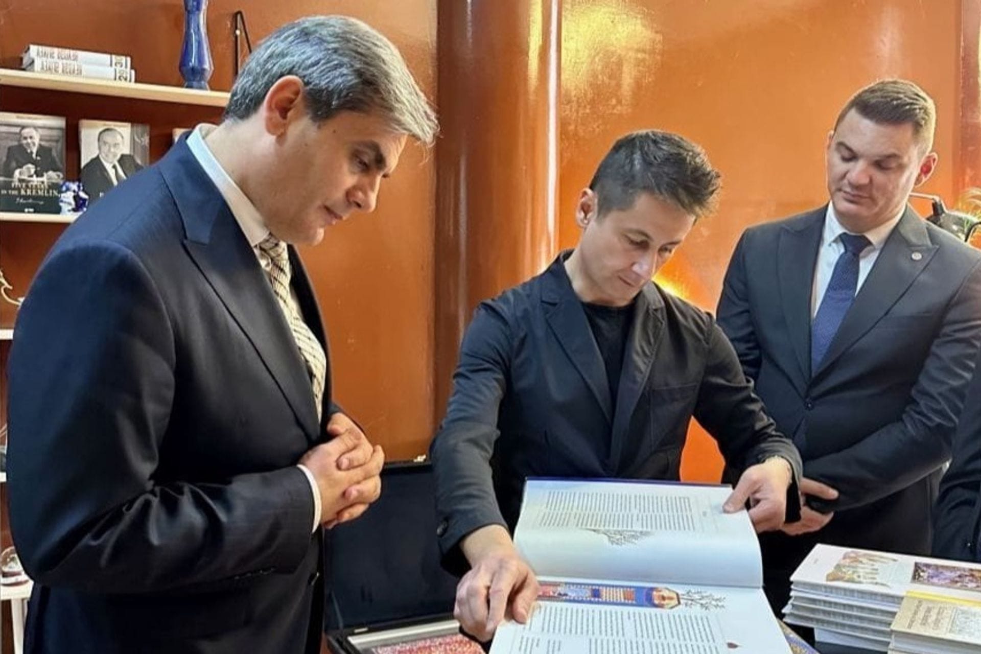 Potpredsjednik vlade Ibrahimović obišao „Nizami Ganjavi“ internacionalni centar