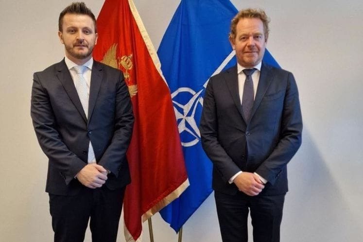 Dukaj u sjedištu NATO-a