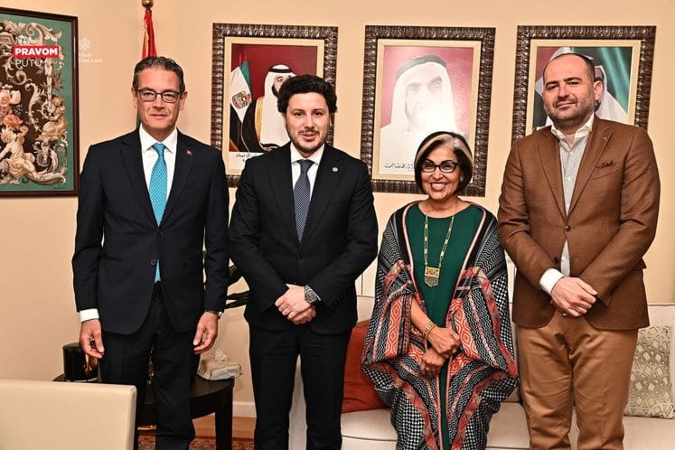 Abazović prisustvovao iftaru u organizacije ambasadorke UAE