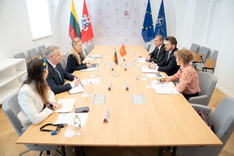 ministar Dukaj u Litvaniji (1)