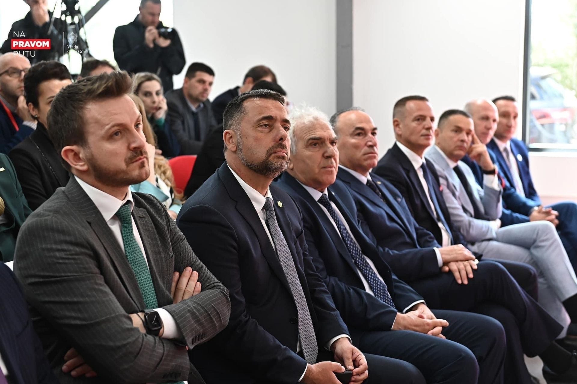 ministar Dukaj sa delegacijom na Kosovu (1)