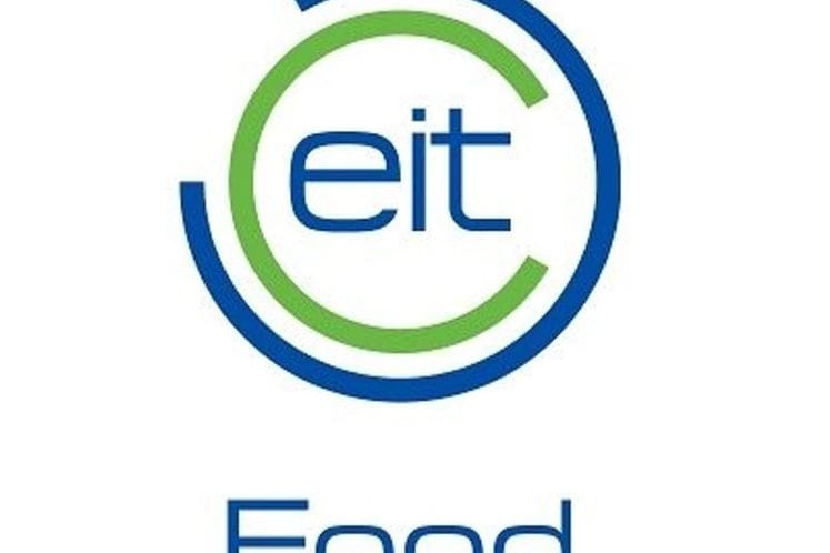 EiT