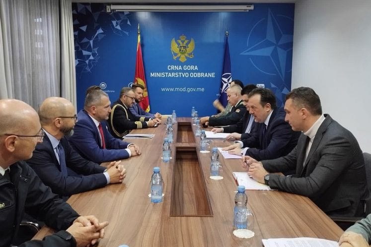 Državni sekretar Ministarstva odbrane Crne Gore dr Krsto Perović sa slovenačkim kolegom Damirom Črnčecom
