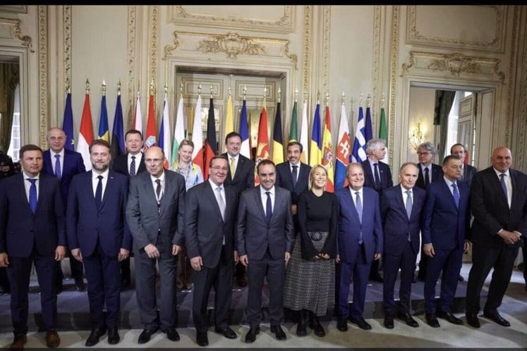 Državni sekretar Ministarstva odbrane dr Krsto Perović na sastanku ministara odbrane u Parizu