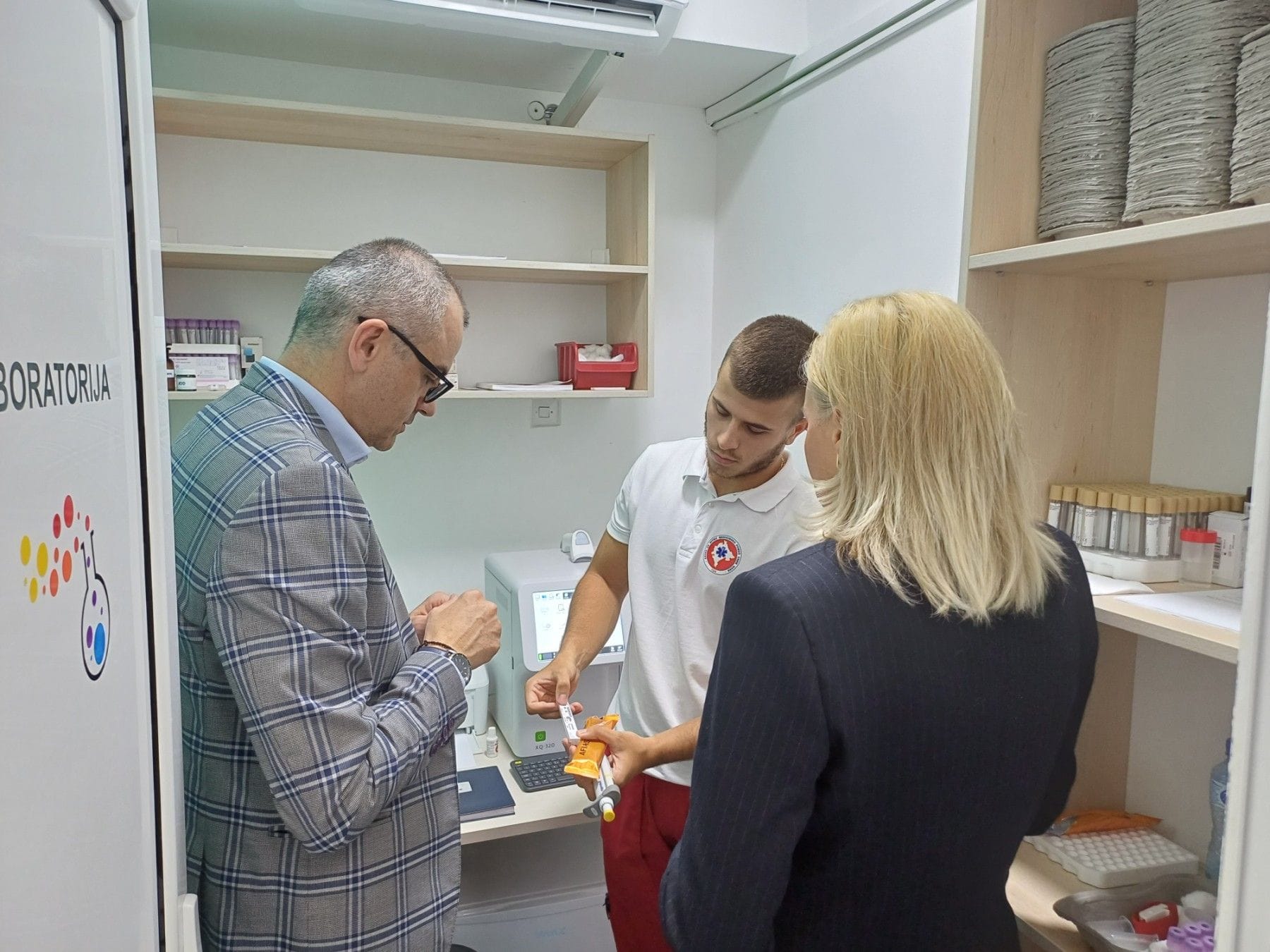 gallery.media[0].alt