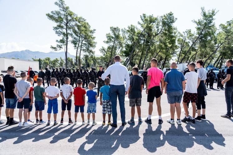 posjeta kampu djece iz Bijele