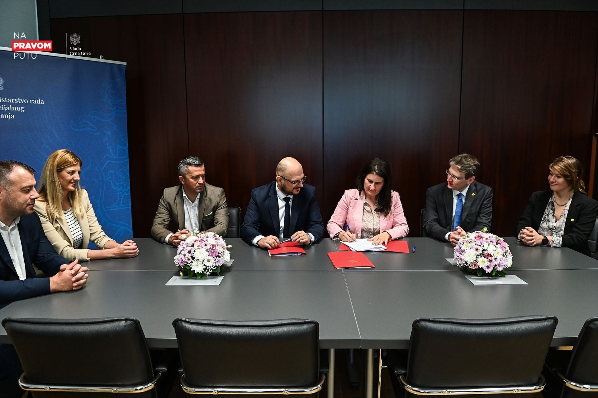 Potpisani Memorandumi o saradnji između MRSS, Opštine Herceg Novi i organizacije Help