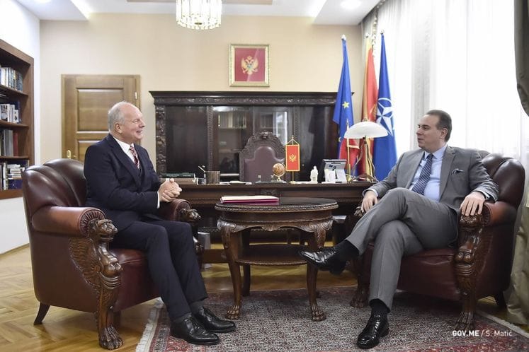 Ministar Ivanović sa ambasadorima Grčke, Saudijske Arabije, Austrije i Kine