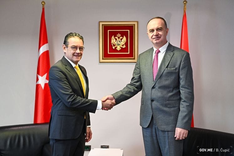 Nik Gjeloshaj sa ambasadorom Republike Turske u Crnoj Gori, NJ.E. Barišom Kalkavanom