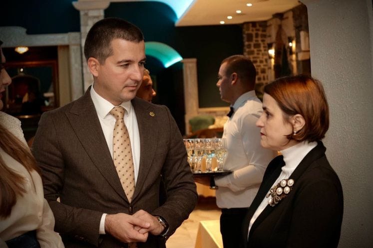 Aleksa Bečić, potpredsjednik Vlade Crne Gore sa ministarkom vanjskih poslova Rumunije, gospođom Luminitom Odobescu