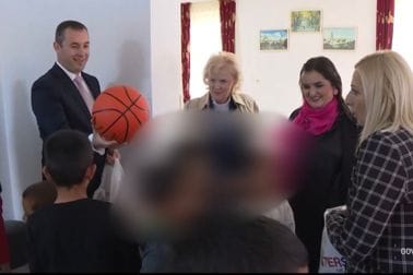 Potpredsjednik Šćekić i ministarka Nišić posjetili JU Dječiji dom ,,Mladost” – Bijela