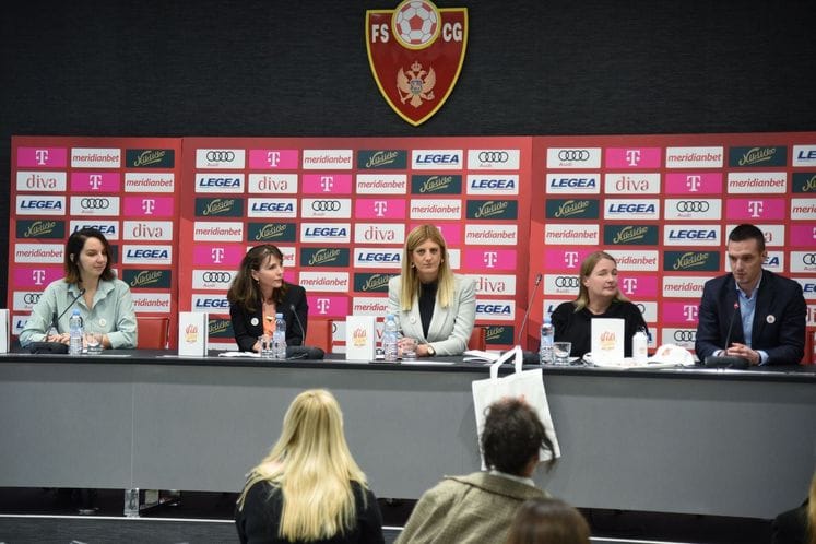 Odžana press konferencija povodom kampanje protiv nasilja nad ženama „Viđi sam, nisi mali“