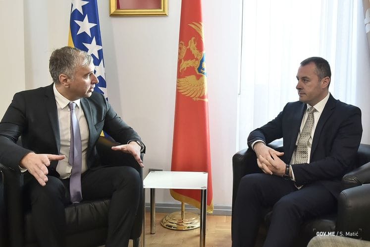 Potpredsjednik Šćekić razgovarao sa ambasadorom Bosne i Hercegovine Branimirom Jukićem