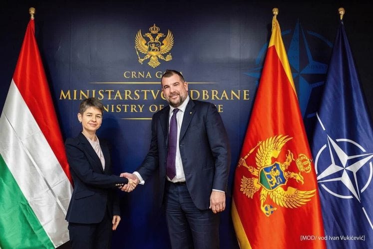 Ministar Krapović sa otpravnicom poslova Ambasade Mađarske Mirom Vuiti