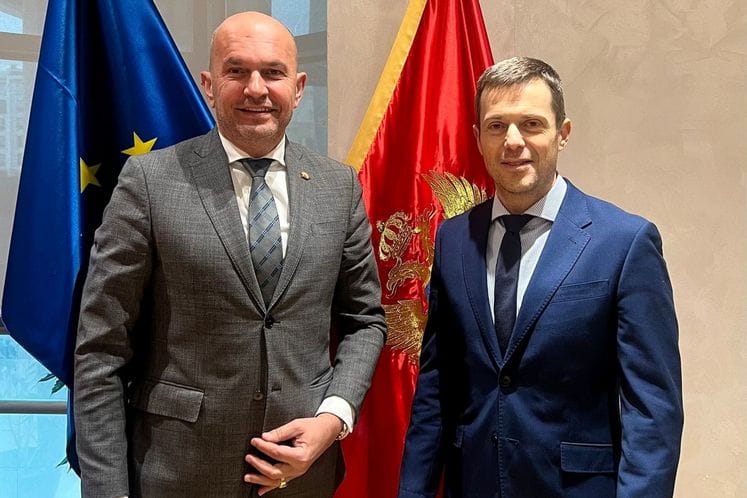 Sastanak Mujovic - Asocijacija menadžera CG