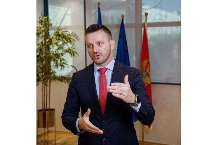 ministar marashj Dukaj