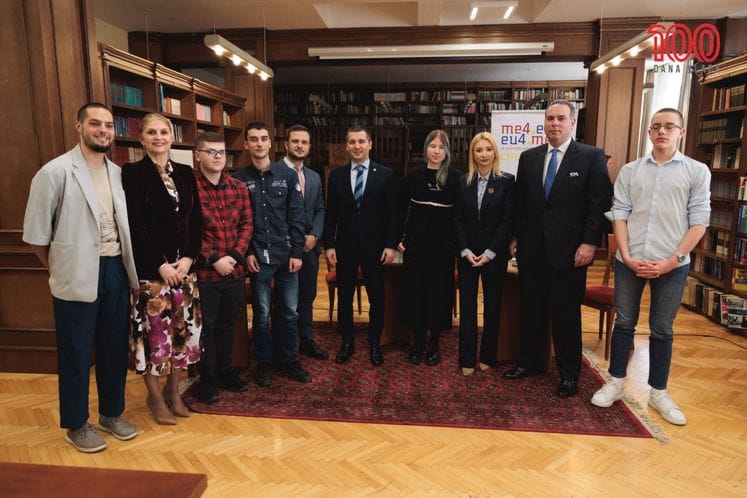 Panel Sta bi ti na mom mjestu?
