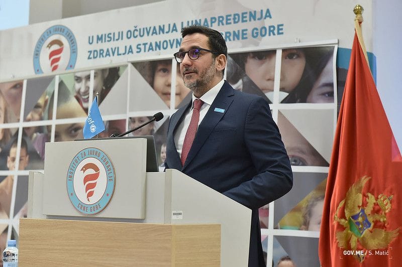 gallery.media[0].alt