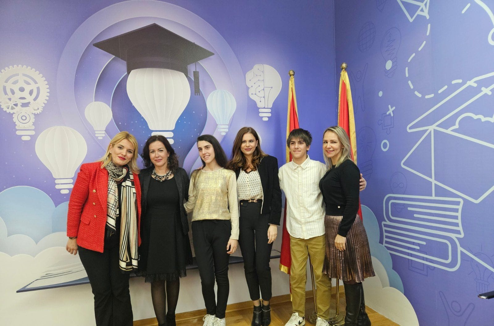 Dodjela zahvalnica prošlogodišnjim dobitnicima/ama i njihovim ...