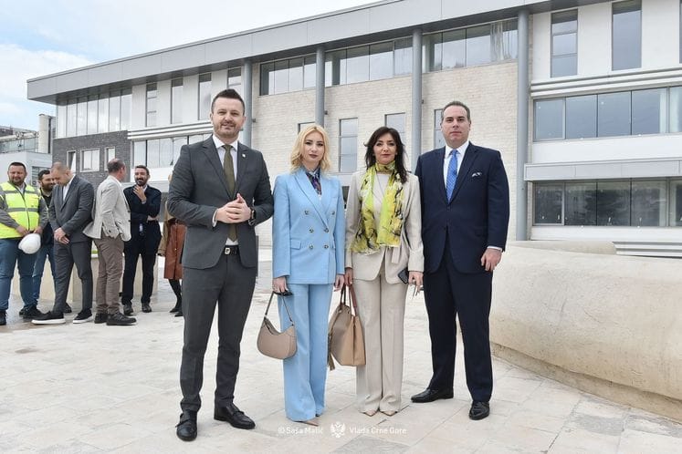 Ministri javne uprave, prosvjete, nauke i inovacija, vanjskih i evropskih poslova obišli radove u Naučno-tehnološkom parku