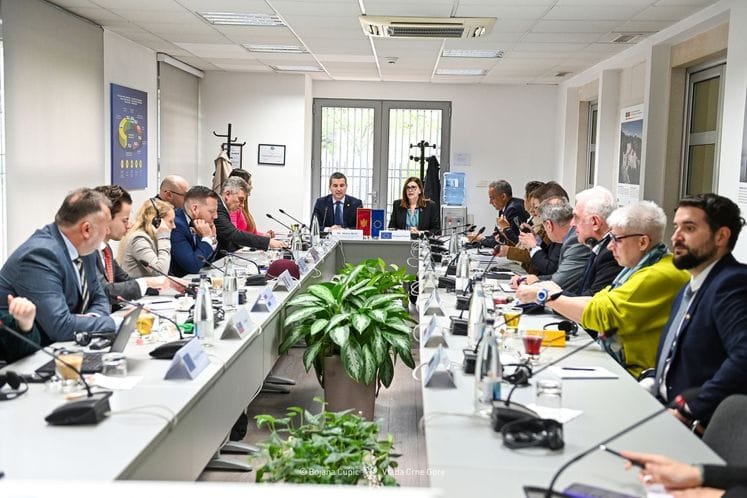 Потпредсједник Бечић састао се са амбасадорима земаља чланица ЕУ