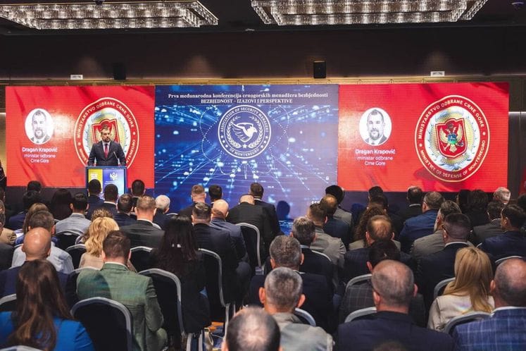 Министар Краповић на отварању прве медјународне Конференције црногорских менадзера у безбједности