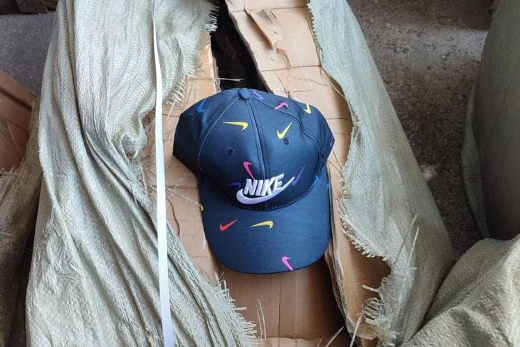 Carinski službenici u Slobodnoj zoni Luke Bar zadržali robu u vrijednosti od oko 14.000 Eura