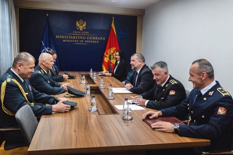 Krapović i general Lazarević sa načelnikom GŠ OS Slovenije, general-potpukovnikom Glavašem