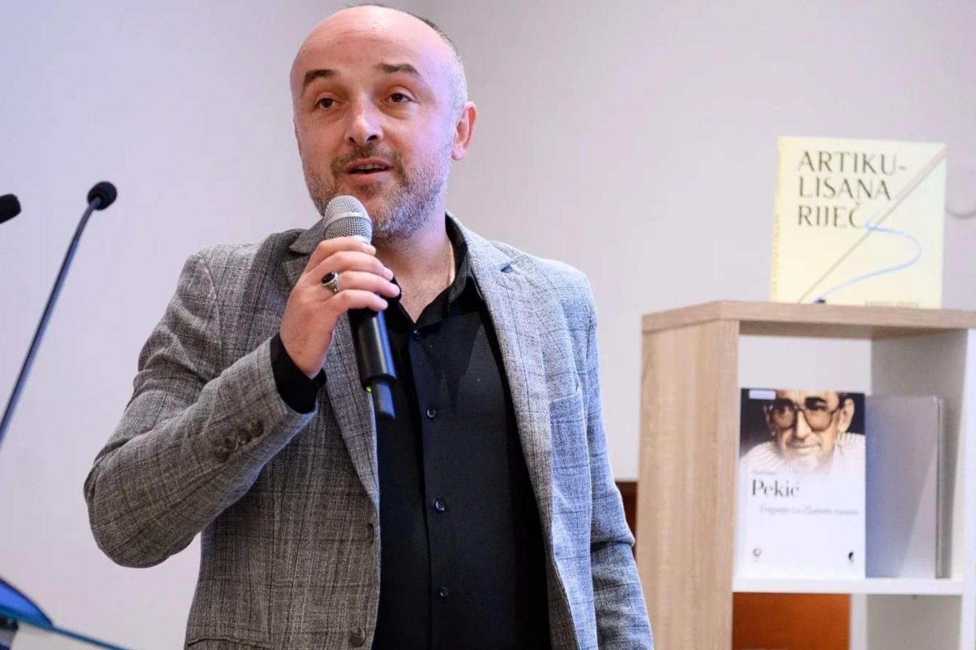 "Dug zemlji koja te je rodila" Jasenka Lalović