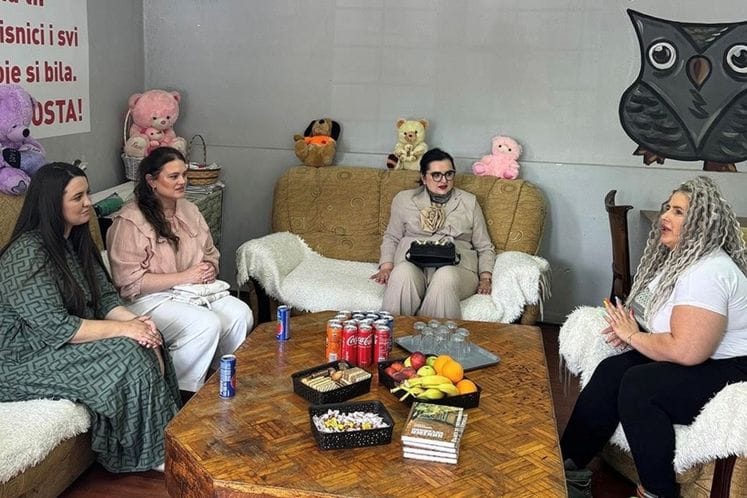 FOTO: Ministarka rada i socijalnog staranja Naida Nišić i saradnici, posjetili su Narodnu kuhinju u Nikšiću.