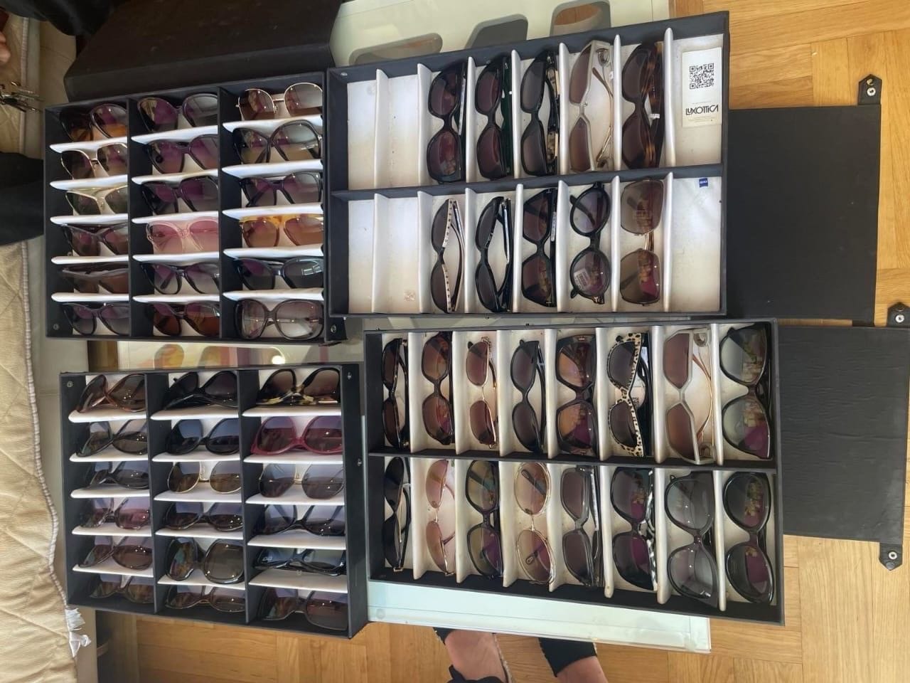 gallery.media[0].alt