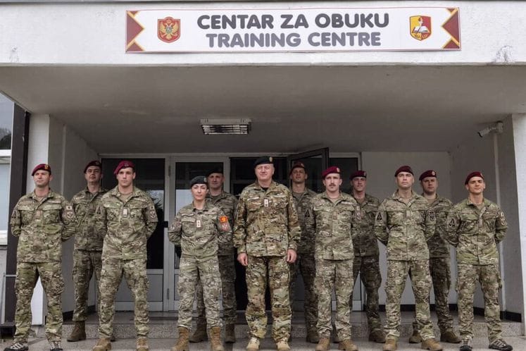 XI kontingent Vojske Crne Gore završio angažovanje u misiji u Letoniji