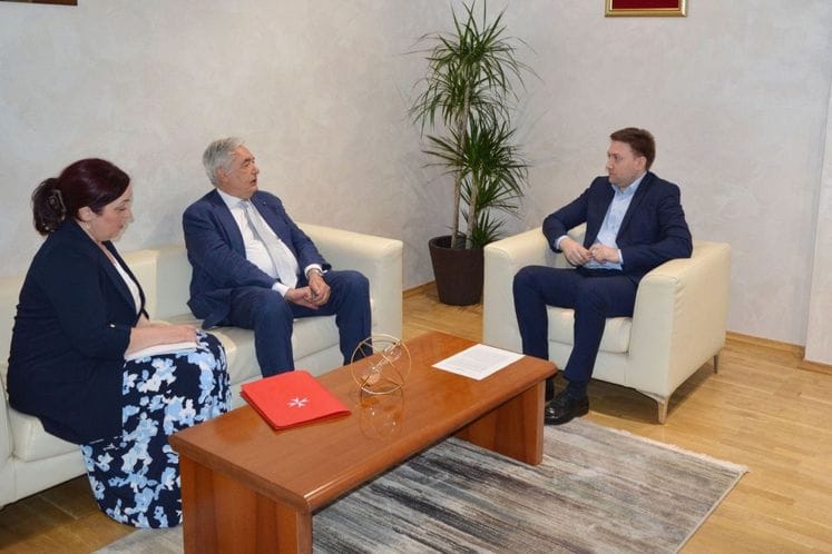 Ministar zdravlja razgovarao sa ambasadorom Suverenog Viteškog Malteškog reda