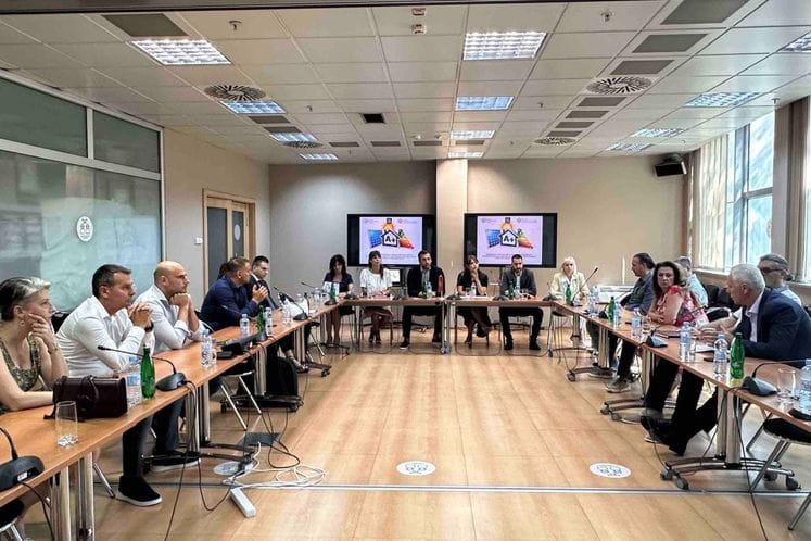 Kordić sa hotelijerima u Crnoj Gori: Potrebna nova krovna strategija za razvoj turizma