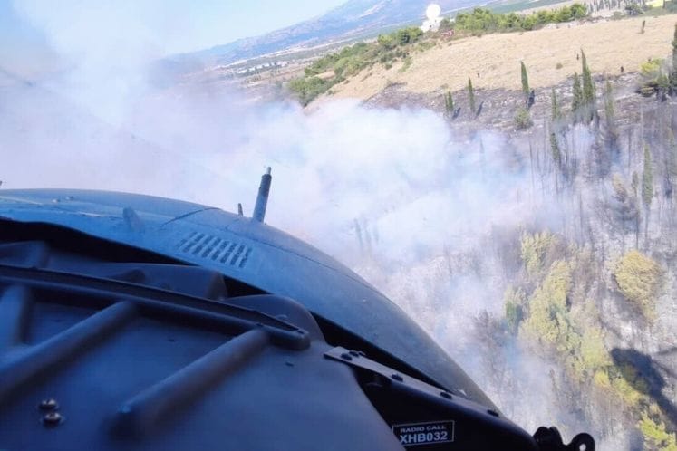 Vazduhoplovci VCG nastavljaju sa akcijama gašenja požara u Crnoj Gori