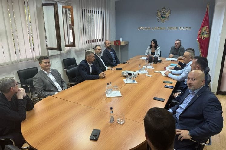 V.d. direktorice Uprave carina održala sastanak sa atašeom za istrage nacionalne bezbjednosti Sjedinjenih Američkih Država