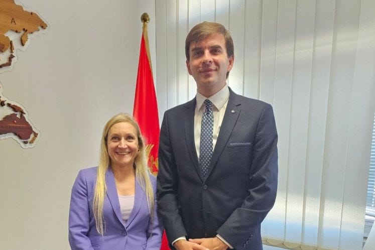 Azemović razgovarao sa ambasadorkom Italije: Dijaspora Crne Gore predstavlja značajan potencijal za ekonomski i društveni razvoj zemlje