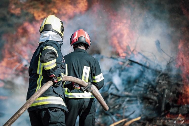 Protivpožarnom vježbom na vojnom aerodromu "Knjaz Danilo" uspješno je završena dvosedmična stručno-specijalistička obuka za pripadnike Vojske Crne Gore