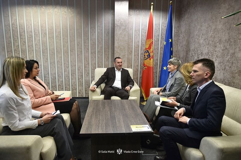 gallery.media[0].alt