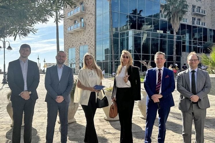 слкааа слкааа