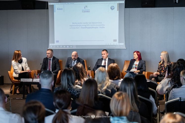 Ministar Gutić govorio na konferenciji na temu zaštite djece od nasilja