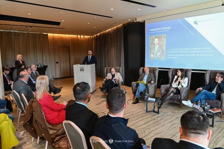 Панел дискусија-Реформа изборног аконодавства јединствен изборни дан, непосредни иззбори предсједникаградоначелника и отворене листе   (1)