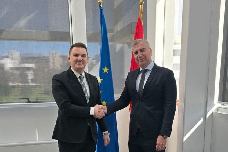Susret: Šahmanović – Jukić
