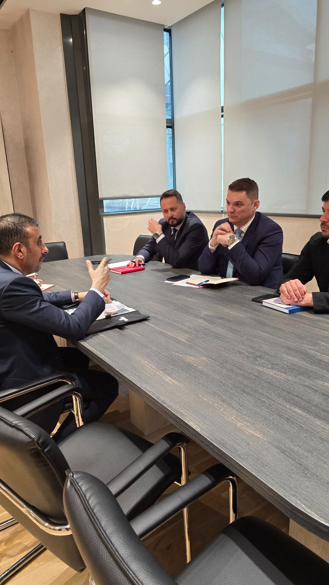 gallery.media[0].alt