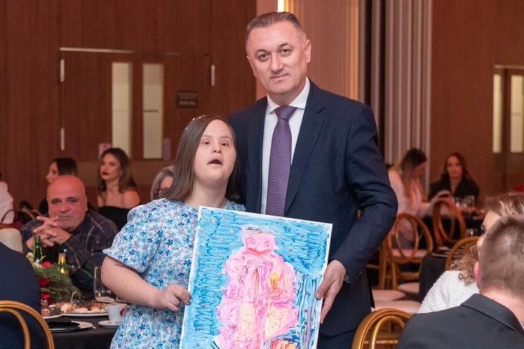 Ministar Gutić na donatorskoj večeri povodom obilježavanja Dana osoba sa Daunovim sindromom